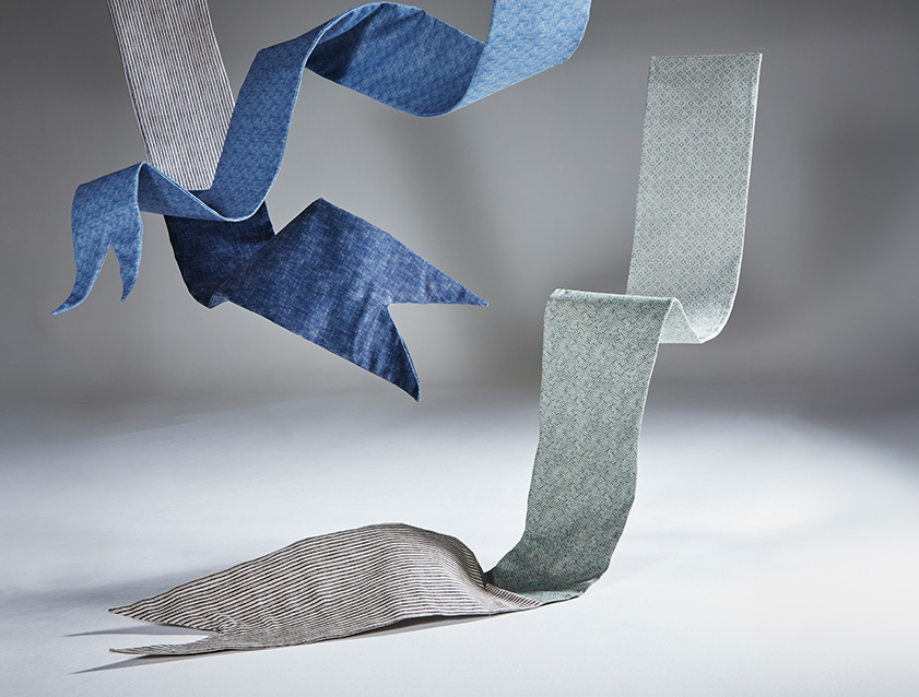 Ribbons in shades of blue